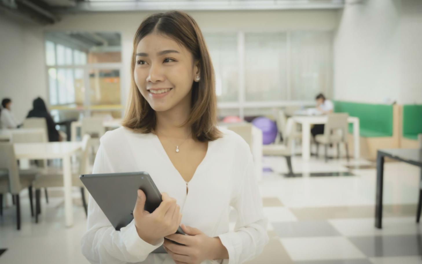 Moderne Büroumgebung für Finanzberatung und Wirtschaftsanalyse